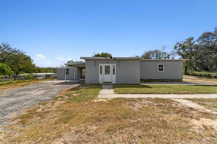 Picture of 9617 Silverbend Drive, Dade City FL 33525