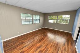 Picture of 3027 Mimosa Way, Lakeland, FL 33801