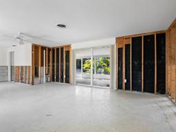 Picture of 734 Canal Road, Sarasota, FL 34242