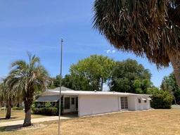Picture of 1030 Vermont Avenue, Lady Lake, FL 32159