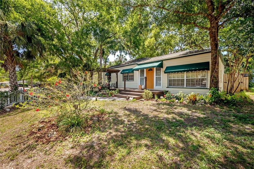 Picture of 1211 E Park Circle, Tampa FL 33604