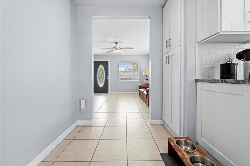 Picture of 212 N Bradford Avenue, Tampa FL 33609