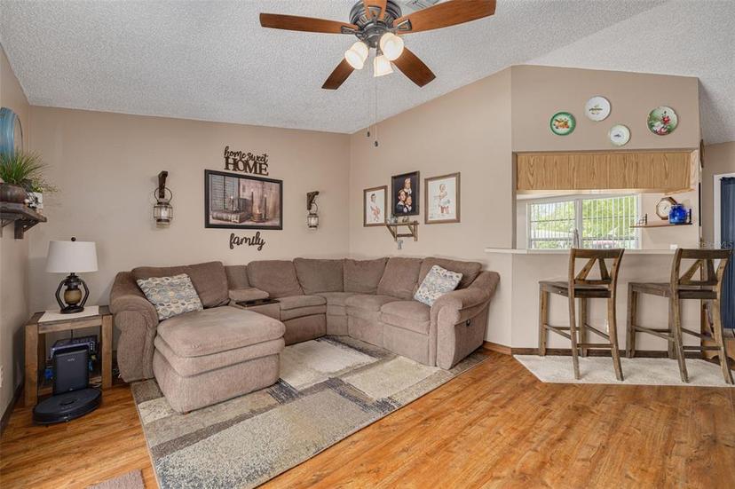 Picture of 2153 Catalina Drive N, Clearwater FL 33763