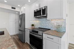 Picture of 1055 Beach Road Unit B302, Sarasota, FL 34242
