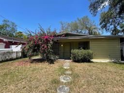 Picture of 2611 W Comanche Avenue, Tampa, FL 33614