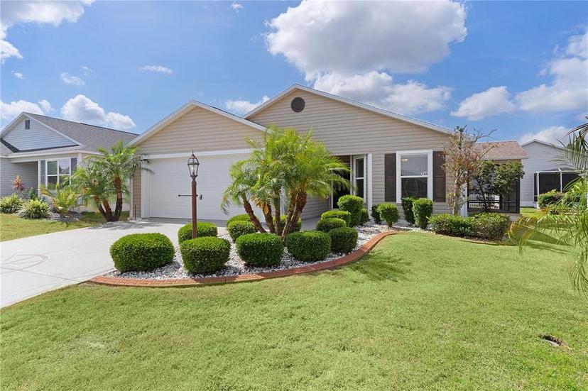 Picture of 744 Shelton Street, The Villages FL 32163
