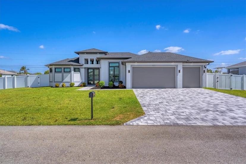 Picture of 623 SE 1St Terrace, Cape Coral FL 33990