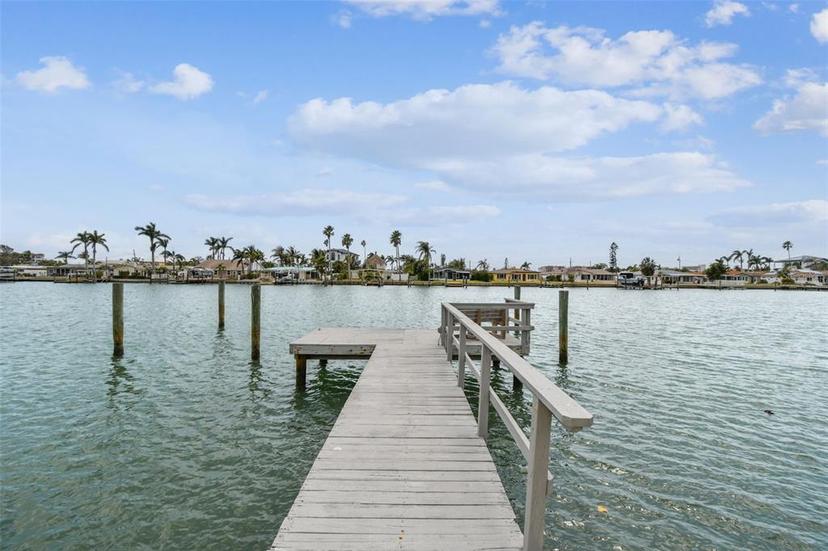 Picture of 11340 5Th Street E, Treasure Island FL 33706