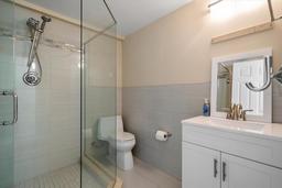 Picture of 2511 Bay Boulevard Unit B, Indian Rocks Beach, FL 33785
