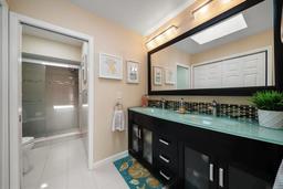 Picture of 2511 Bay Boulevard Unit B, Indian Rocks Beach, FL 33785
