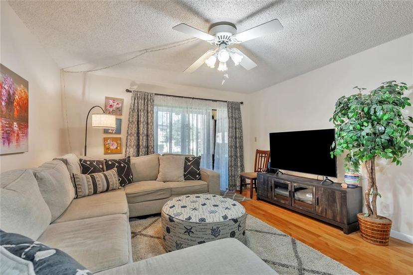 Picture of 2400 Winding Creek Boulevard Unit 24-102, Clearwater FL 33761