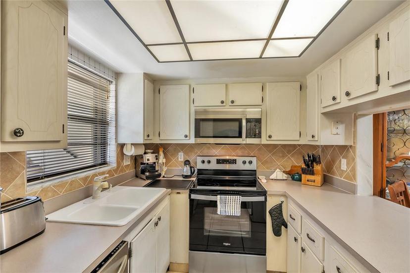 Picture of 2400 Winding Creek Boulevard Unit 24-102, Clearwater FL 33761