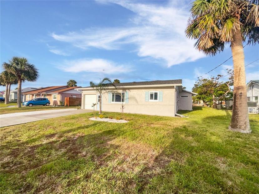 Picture of 135 N Palmetto Avenue, Flagler Beach FL 32136