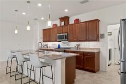 Picture of 125 Silver Maple Road, Groveland, FL 34736