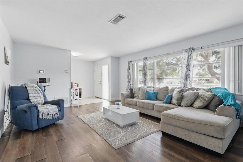 Picture of 3941 Pin Oaks Street, Sarasota FL 34232