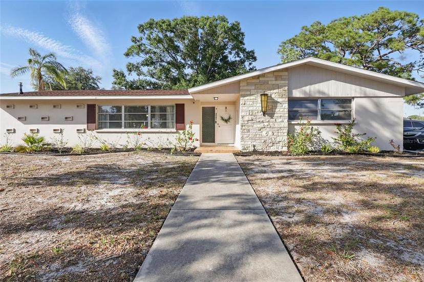 Picture of 3941 Pin Oaks Street, Sarasota FL 34232