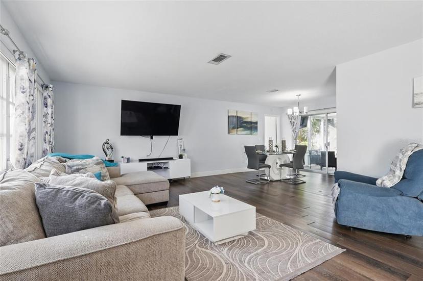 Picture of 3941 Pin Oaks Street, Sarasota FL 34232