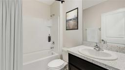 Picture of 4517 Dusky Dawn Lane, Palmetto, FL 34221