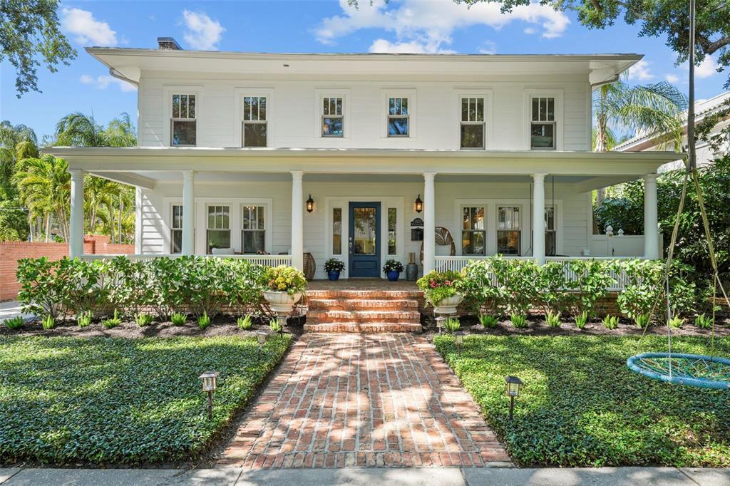 Picture of 2523 W Sunset Drive, Tampa, FL 33629