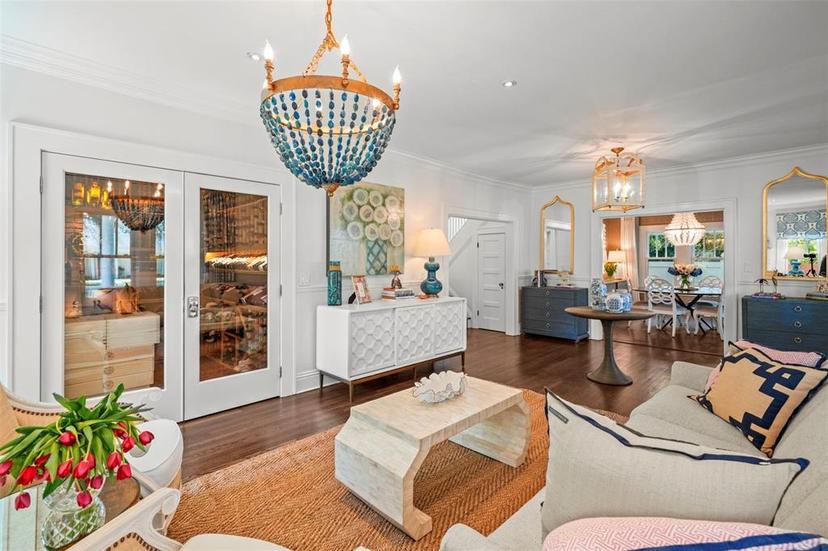 Picture of 2523 W Sunset Drive, Tampa FL 33629