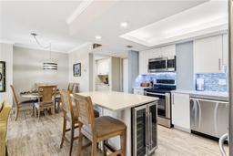 Picture of 4900 Brittany Drive S Unit 811, St Petersburg, FL 33715