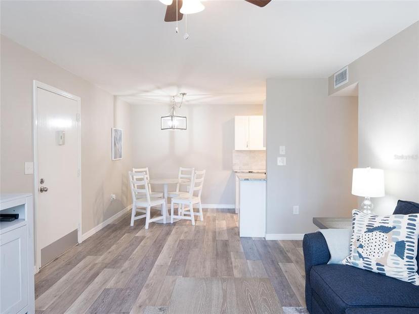 Picture of 3255 Beneva Road Unit 102, Sarasota FL 34232