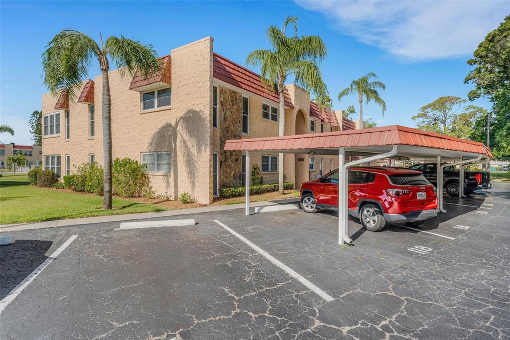 Picture of 120 Cedarwood Circle Unit 120, Seminole, FL 33777