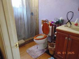 Picture of 3304 NW 44 Place, Gainesville, FL 32605