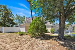 Picture of 786 Oxford Drive, Davenport, FL 33897