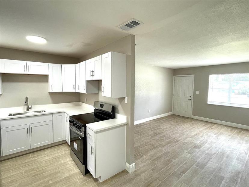 Picture of 8310 Croton Avenue, Tampa FL 33619