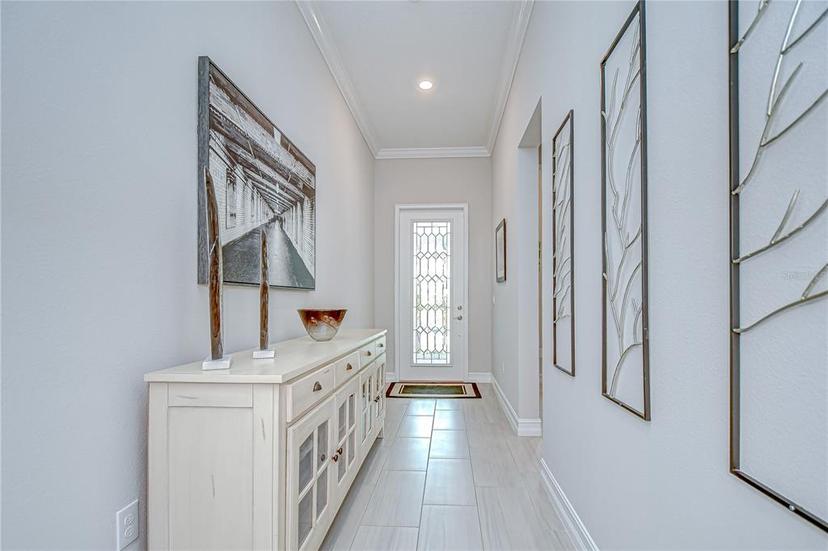 Picture of 1015 Seagrape Drive, Ruskin FL 33570