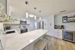 Picture of 4130 N Albany Avenue, Tampa, FL 33607