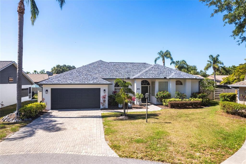 Picture of 4822 Hamlets Grove Drive, Sarasota, FL 34235