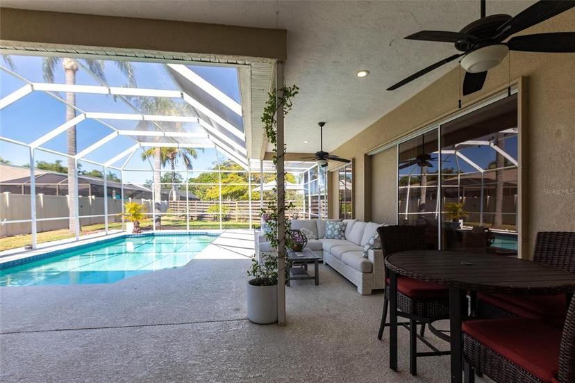 Picture of 4822 Hamlets Grove Drive, Sarasota FL 34235