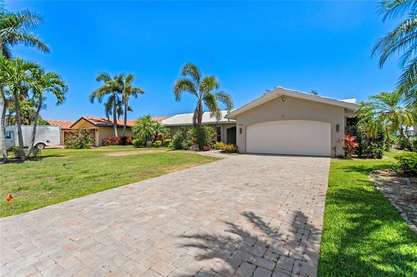 Picture of 1941 Kentucky Avenue Ne, St Petersburg FL 33703