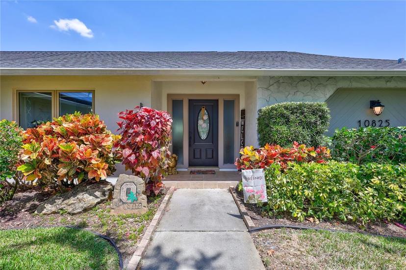Picture of 10825 Christopher Court, Largo FL 33774