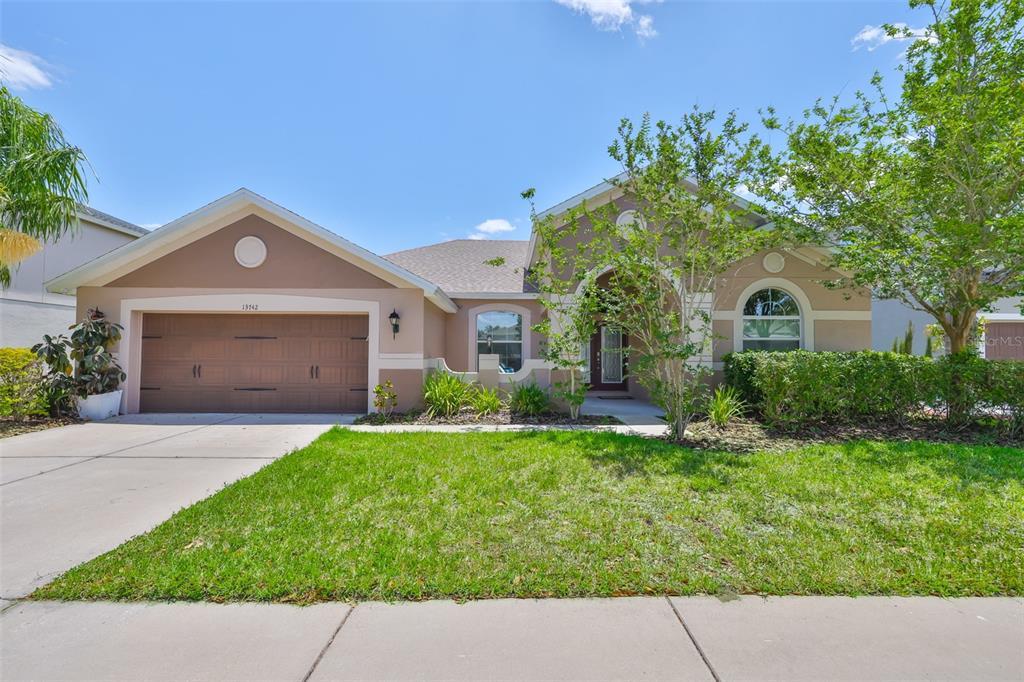 Picture of 13742 Artesa Bell Drive, Riverview, FL 33579