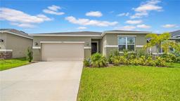 Picture of 415 Overpool Avenue, Davenport, FL 33896
