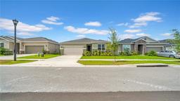 Picture of 415 Overpool Avenue, Davenport, FL 33896