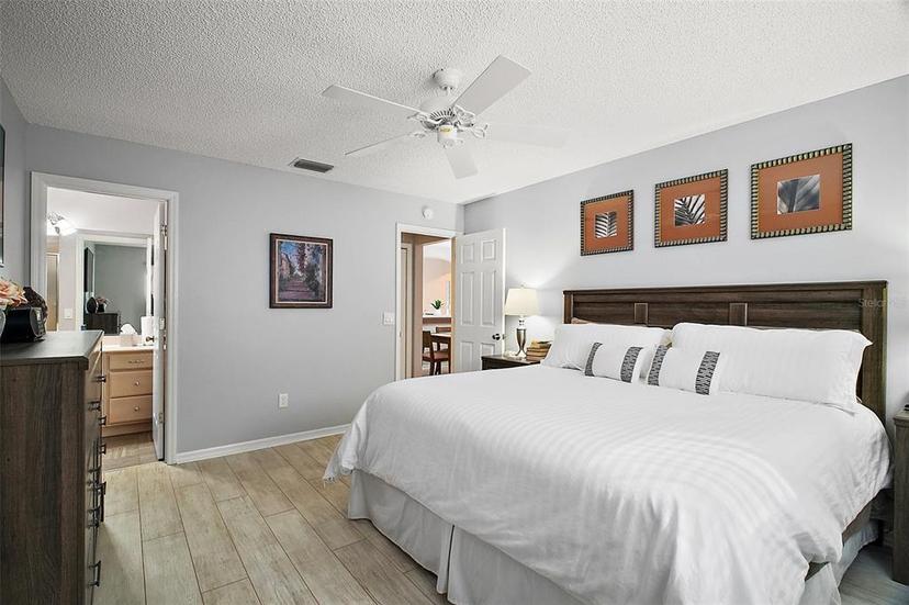 Picture of 1318 Guerra Avenue, Lady Lake FL 32159