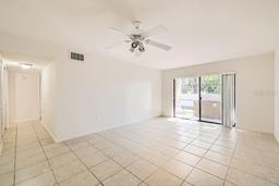 Picture of 5321 Vineland Road Unit 101, Orlando, FL 32811