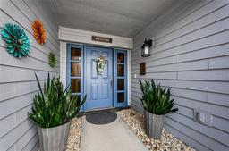 Picture of 9050 Park Boulevard Unit 5, Seminole, FL 33777