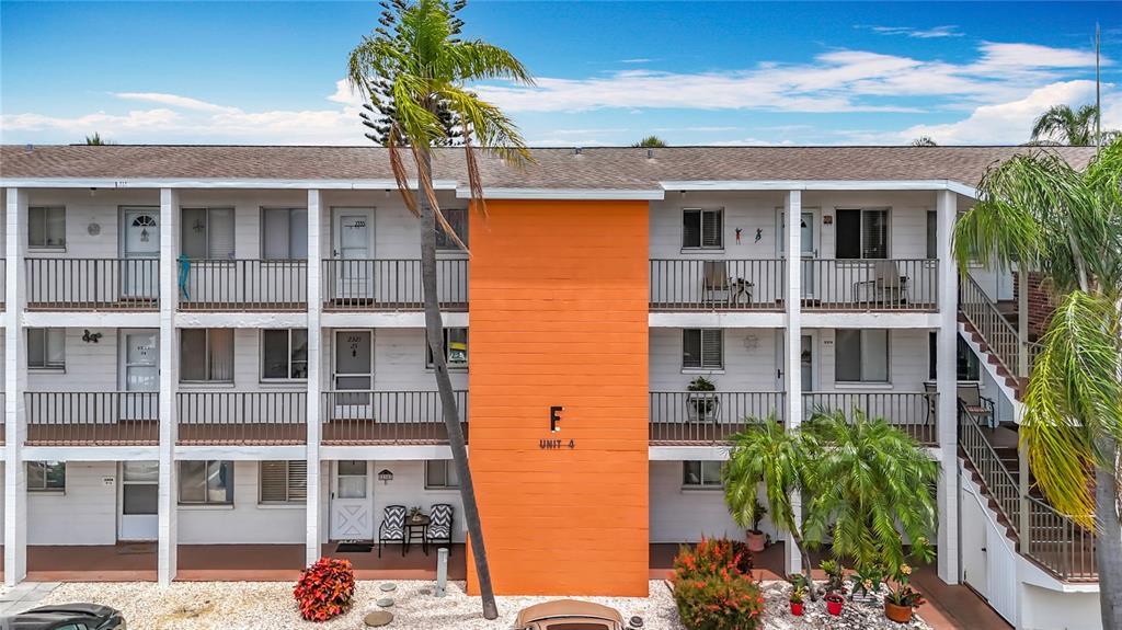 Picture of 2321 Canal Drive Unit F25, Bradenton, FL 34207