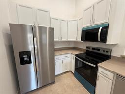 Picture of 5527 Kinglethill Drive, Lithia, FL 33547