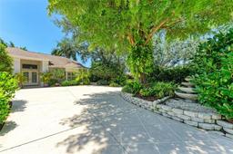 Picture of 6102 Sonesta Court, Bradenton, FL 34202