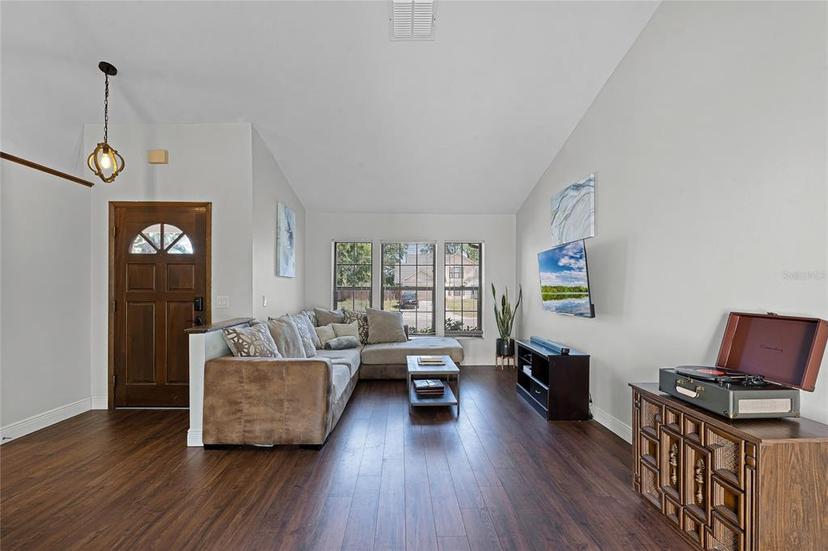 Picture of 8004 Village Green Road, Orlando FL 32818
