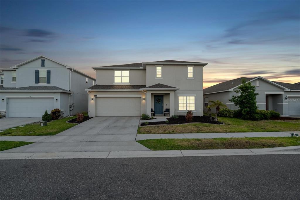 Picture of 555 Meadow Bend Drive, Davenport, FL 33837
