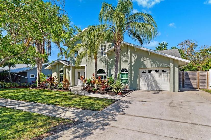 Picture of 640 Kenneth Way, Tarpon Springs FL 34689