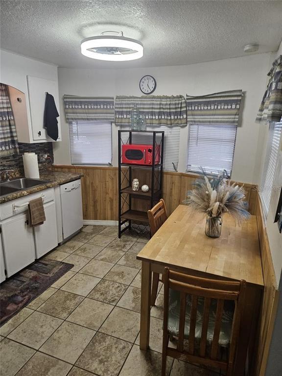 Picture of 4851 W Gandy Boulevard Unit B3L12, Tampa FL 33611