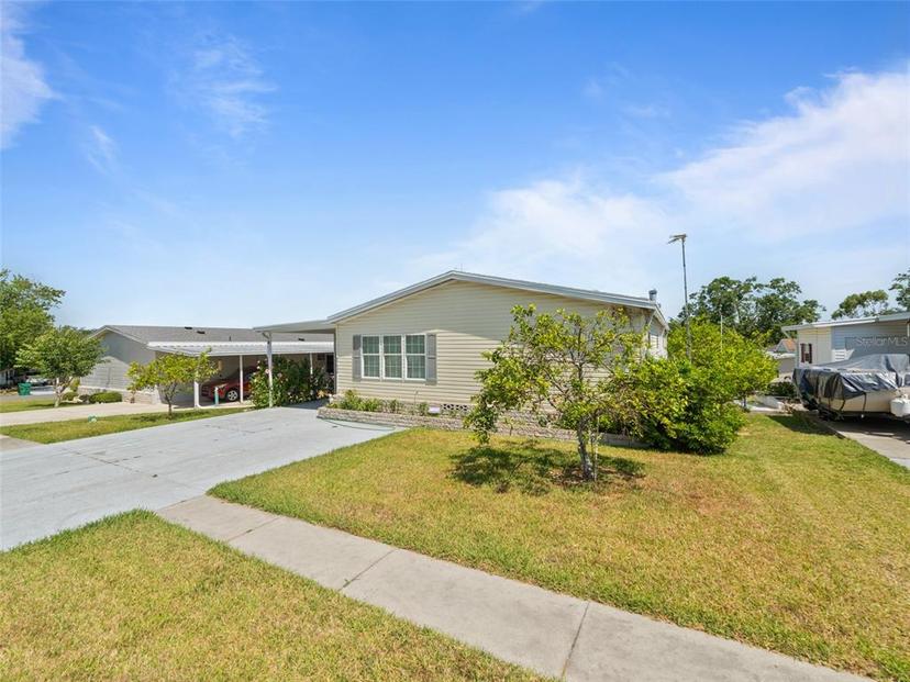 Picture of 37639 Newport Drive, Zephyrhills FL 33542